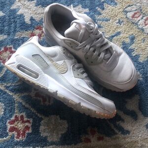 Nike AirMax womens 9.5